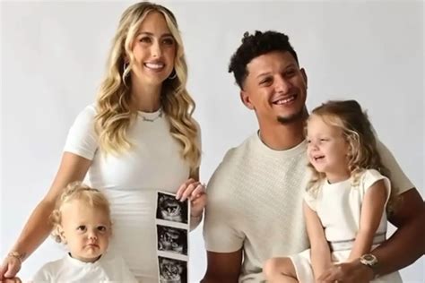 Patrick And Brittany Mahomes Reveal Gender Of Baby No 3