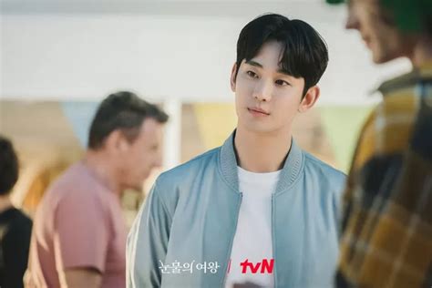 Kim Soo Hyun Menginginkan Kerjasama Dengan Kim Ji Won Dalam Drama Korea