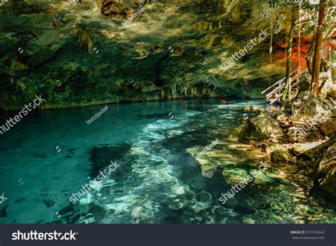 2 311 Cenotes Buceo Images Stock Photos Vectors Shutterstock