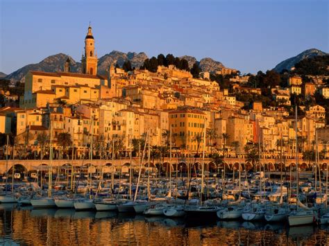 Which Country to Visit – France or Spain