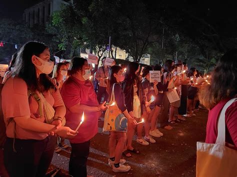 Abs Cbn News On Twitter Look Constituents Of Up Cebu Held A Candlelight Protest Monday