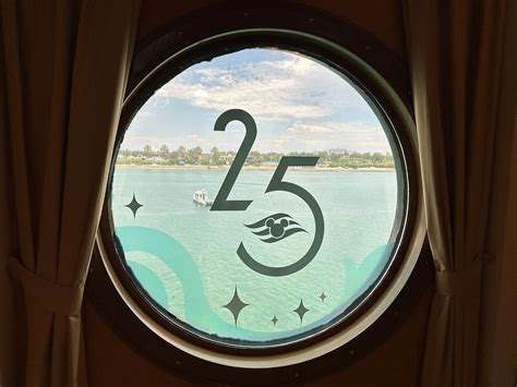 Photos Videos Disney Cruise Line S Silver Anniversary At Sea Disney Magic Entertainment