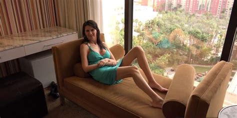 Sex Hungry MILF Fucked In Hotel Room Tnaflix