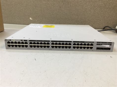 Switch Cisco Catalyst 9300 Series 9300l 48 Poe 4x10g Model C9300l