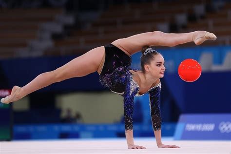 Arina Averina Russia Ball Routine At OG Tokyo 2020