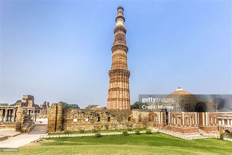 Qutub Minar Delhi India High-Res Stock Photo - Getty Images