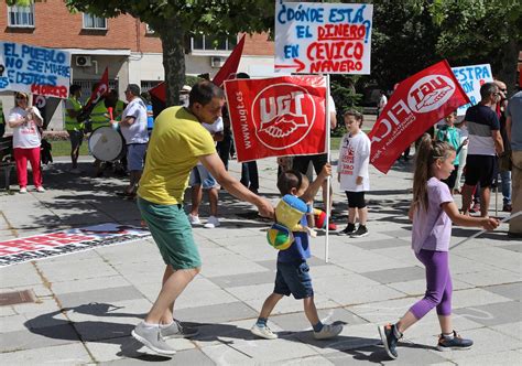 Fotos Venta de Baños sale a la calle para reclamar el mantenimiento de