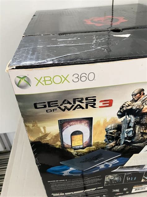 Gears Of War 3 Epic Edition Xbox 360 Contents 30cm Marcus Statue For