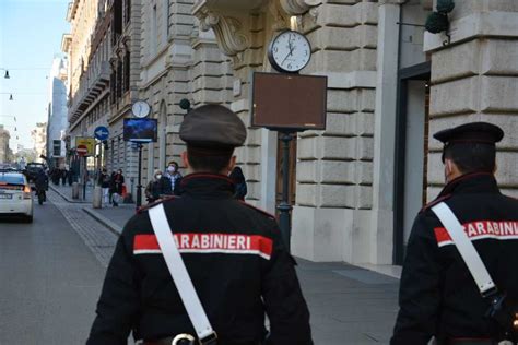 Furti Nella Capitale Giro Di Vite Dei Carabinieri Tre Arresti Terzo