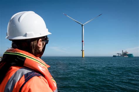 Le parc éolien offshore de Saint Nazaire injecte ses premiers