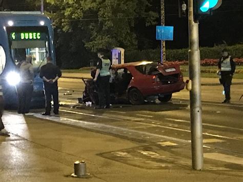 Te Ka Nesre A U Maksimiru Sudarili Su Se Tramvaj I Auto Tramvajski