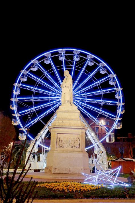 Torna La Ruota Panoramica In Piazza Cavour Ancona Tourism