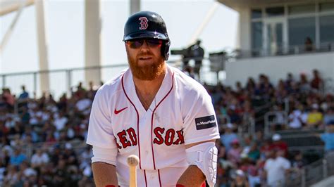 Red Soxs Justin Turner In Hospital After Being Hit In Face By Pitch