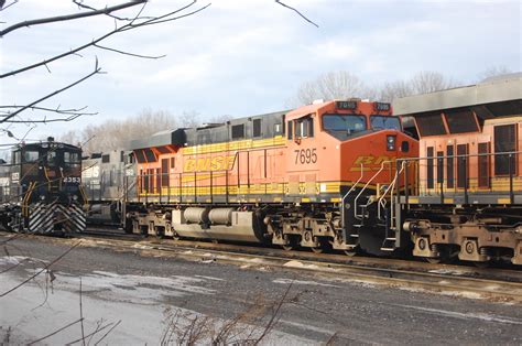 Bnsf 7695 The Golden Swoosh Unit The Only H3 Bnsf Engine Flickr