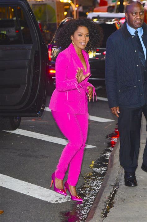 Angela Bassett Arrives At Good Morning America In New York 11022022 Hawtcelebs