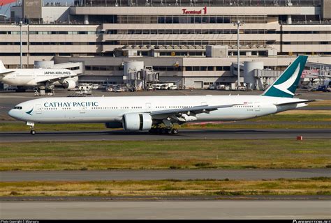 B KPM Cathay Pacific Boeing 777 367ER Photo by Māuruuru ID 1135342