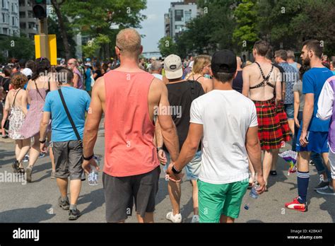 Gay men Banque de photographies et dimages à haute résolution Alamy