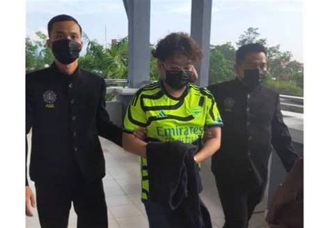 Customs Officer Claims Trial For Accepting Bribes Totalling Rm70000