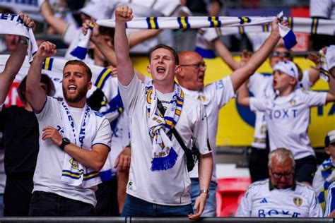 39 Superb Photos Of Leeds United Fans At Wembley For Play Off Final As Chiefs Call Proves Right