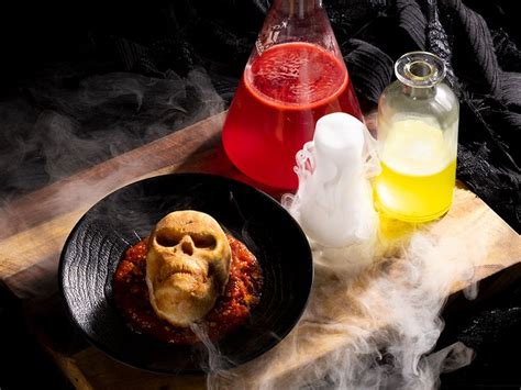 Halloween Horror Nights Hhn Top Foods To Try At Universal