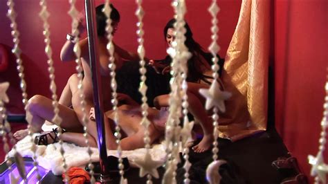 Free Babe Threesome Porn Videos Xhamster