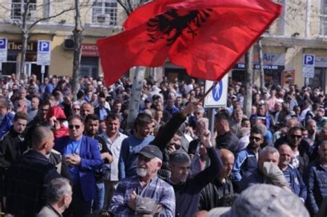 Të enjten opozita protestë para Kuvendit gazetari zbardh skenarin