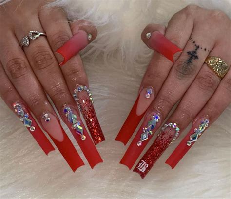 Pin By Aysanmis On Nail Ideas Red Acrylic Nails Red Nails Simple