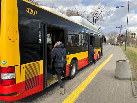 Od Dzi Obowi Zuj Znaczne Ograniczenia W Komunikacji Miejskiej