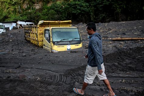 Erupción De Monte Semeru Deja 13 Muertos Y 98 Heridos En Indonesia México