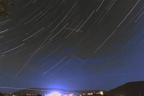 Photographer Captures Perseid Meteor Shower Over Shuswap Nanaimo News