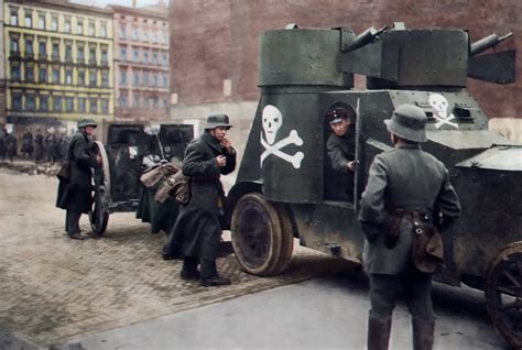 Freikorps-soldiers-on-the-streets-of-Berlin-during-the-Spartacist ...