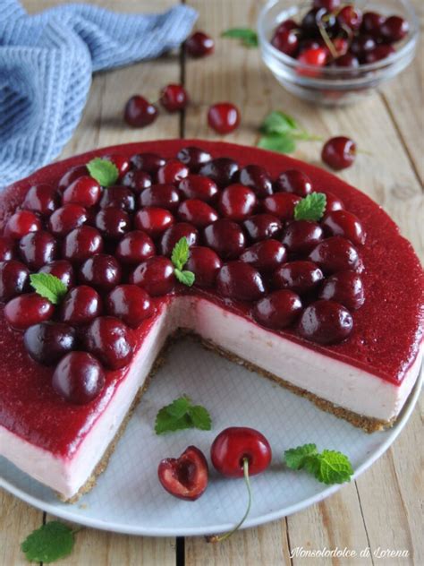 CHEESECAKE ALLE CILIEGIE Senza Cottura