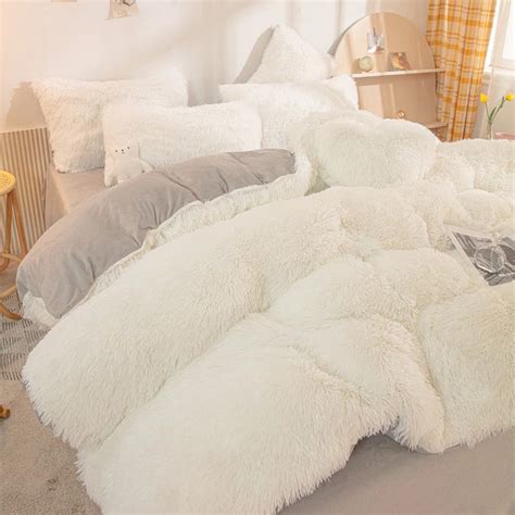 Soft Plush Faux Fur Fluffy Bedding Set Roomtery