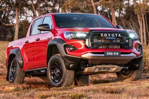 El Toyota Hilux 2024 llega a España aquí todos los precios