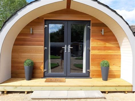 Pea Pod Self Contained Glamping In Suffolk Tiny Houses For Rent In Henley England United