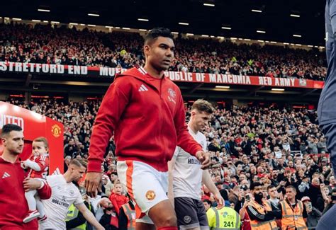 Casemiro J Desembarcou No Allianz Parque Para Se Apresentar Torcida