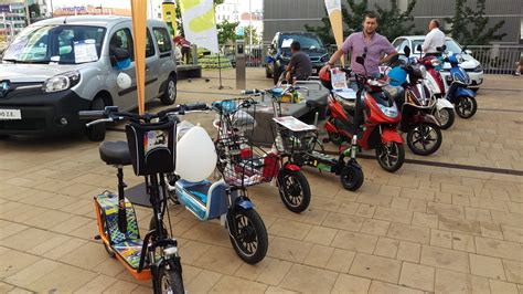 Escooter-shop bei der Europäischen Mobilitätswoche 2016 Moped, Roller ...