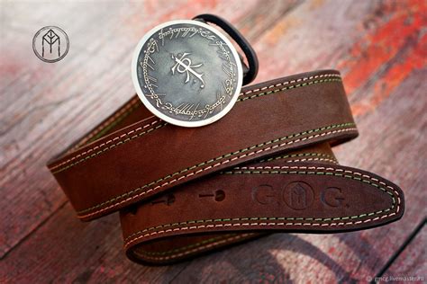 Кожаный ремень с латунной пряжкой "Кольцо Всевластья" купить в интернет ...