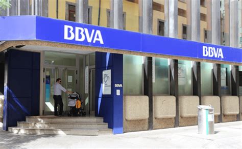 Bbva Aclara Cobro De Comision Anual En Su Tarjeta Azul Y Otras De Casi