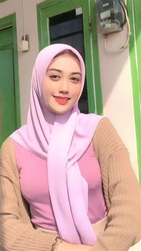 Pin Di Hijab Di 2024 Gaya Hijab Gadis Gadis Cantik Gadis Berjilbab