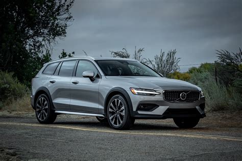 2024 Volvo V60 Cross Country Photos Interior Carbuzz