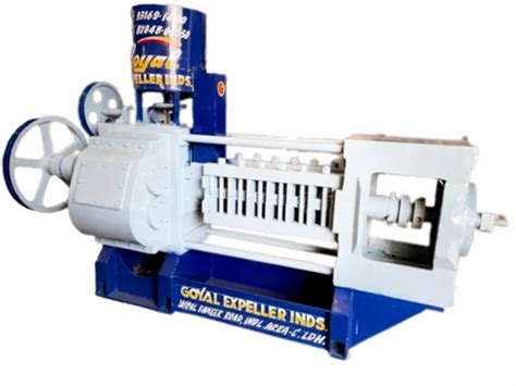 Bolt Automatic Oil Expeller Capacity Up To Ton Day At Rs