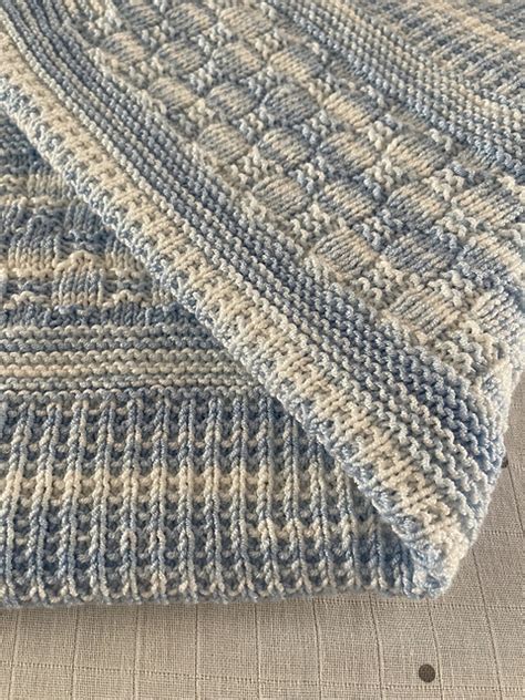 Ravelry Bubble Bella Baby Blanket Pattern By Mollie May