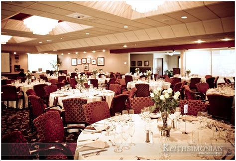 Seating for up to 240 guests with a dance floor in the main dining room ...