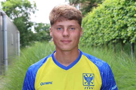 BEKIJK Fotoshoot STVV 2024 2025 Voetbalbelgie Be