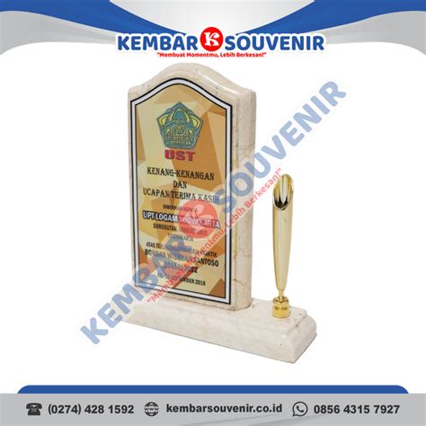 Plakat Trophy Jual Plakat Akrilik Acrylic Eksklusif Harga Murah