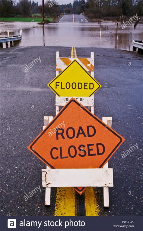 Road Closed Signs at flood Site, Sonoma County, CA, USA Stock Photo - Alamy