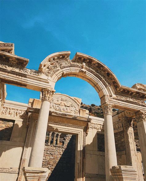 Izmir And Ephesus Daily Trip With Small Groups Castle Travel