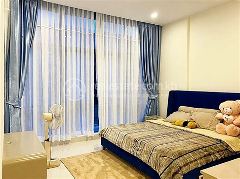 Bed Bath Shophouse For Rent In Borey Peng Huoth The Star Platinum