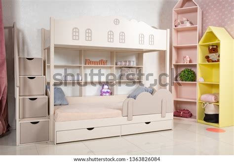 1,847 Kids On Bunk Beds Images, Stock Photos, 3D objects, & Vectors | Shutterstock